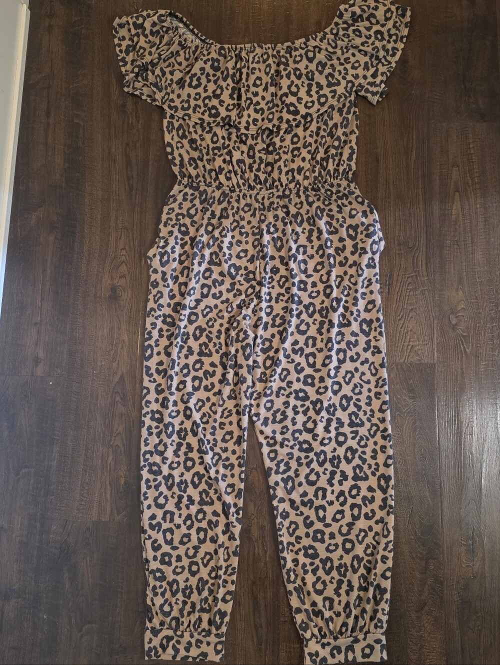 Leopard Print Off-Shoulder Jumpsuit in Tan & Black 1X - Picture 9 of 9